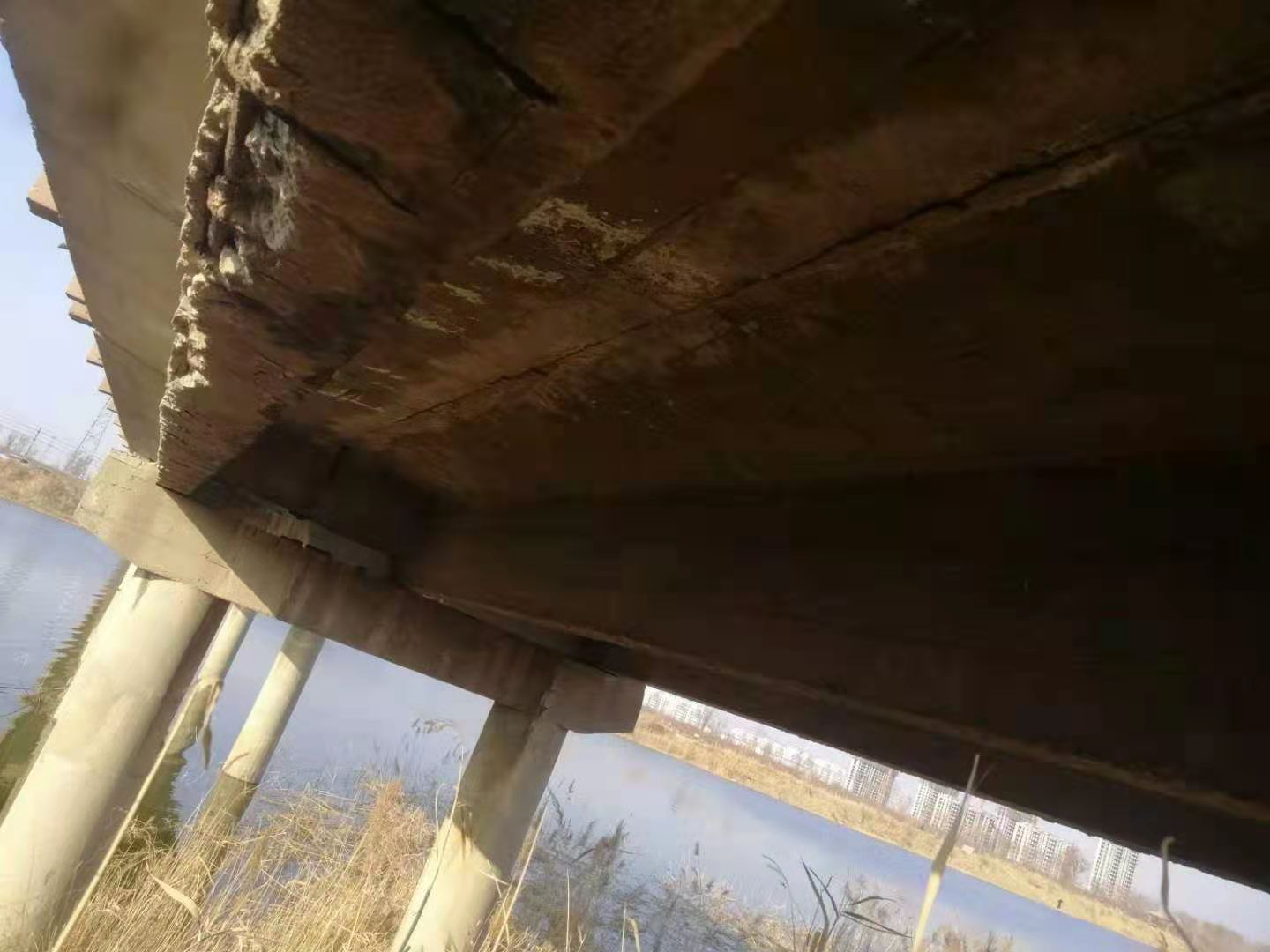 东丽道路桥梁结构的常见病害